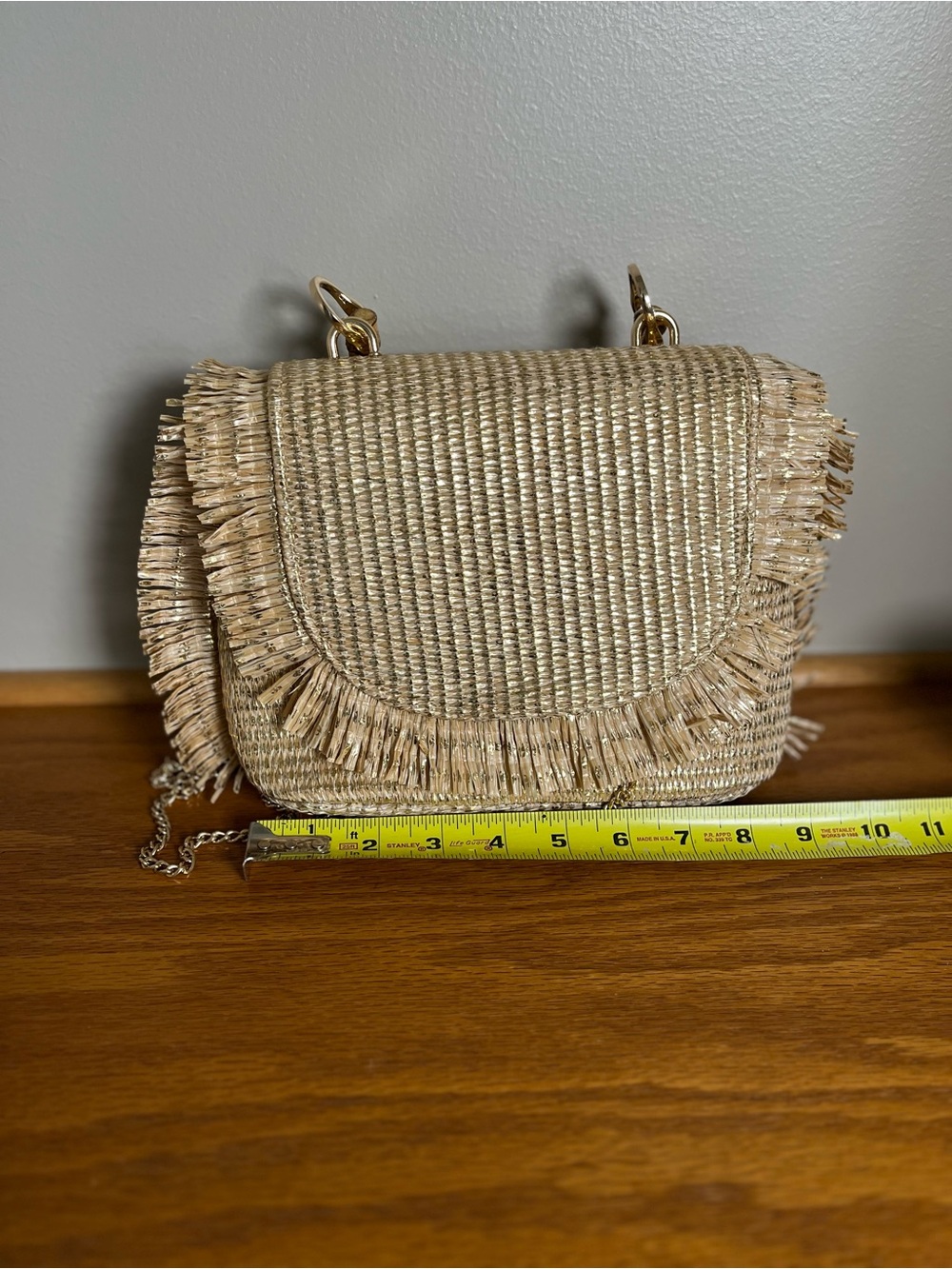 New Tommy Bahama gold bamboo raffia fringe crossbody hand bag purse - Picture 12 of 16